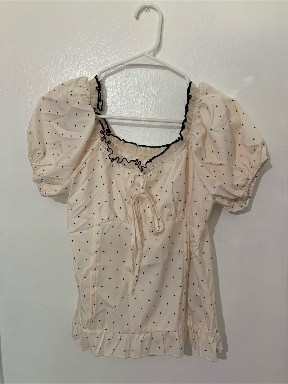Cream Polka Dot Puff Sleeve Blouse with Black Trim